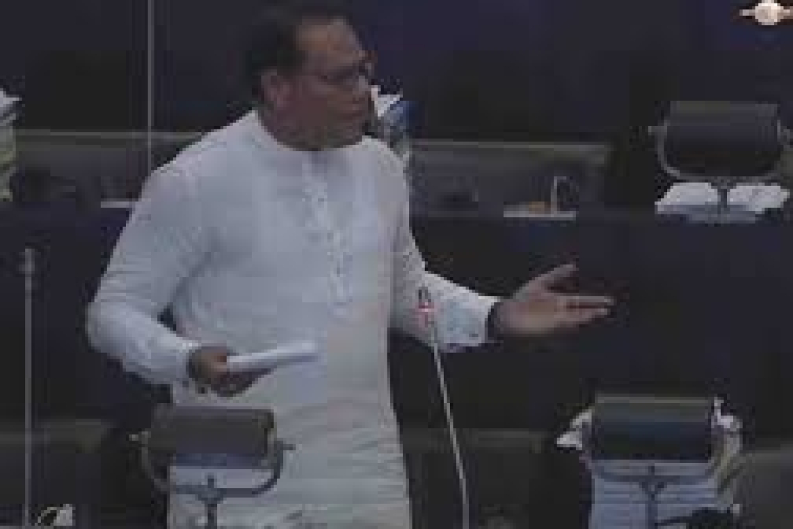 රනිල්ට හා ඇමති කුමාරට නීති දෙකක්: දයාසිරි ජයසේකර 